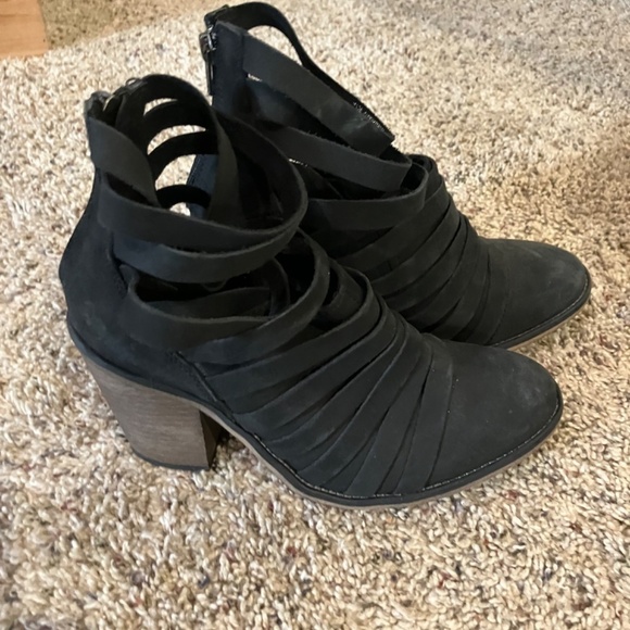 Free People Black/Gray Hybrid Strappy Ankle Booties Women’s Size 38 - Picture 4 of 10
